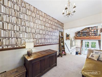 INNER HALL/READING AREA